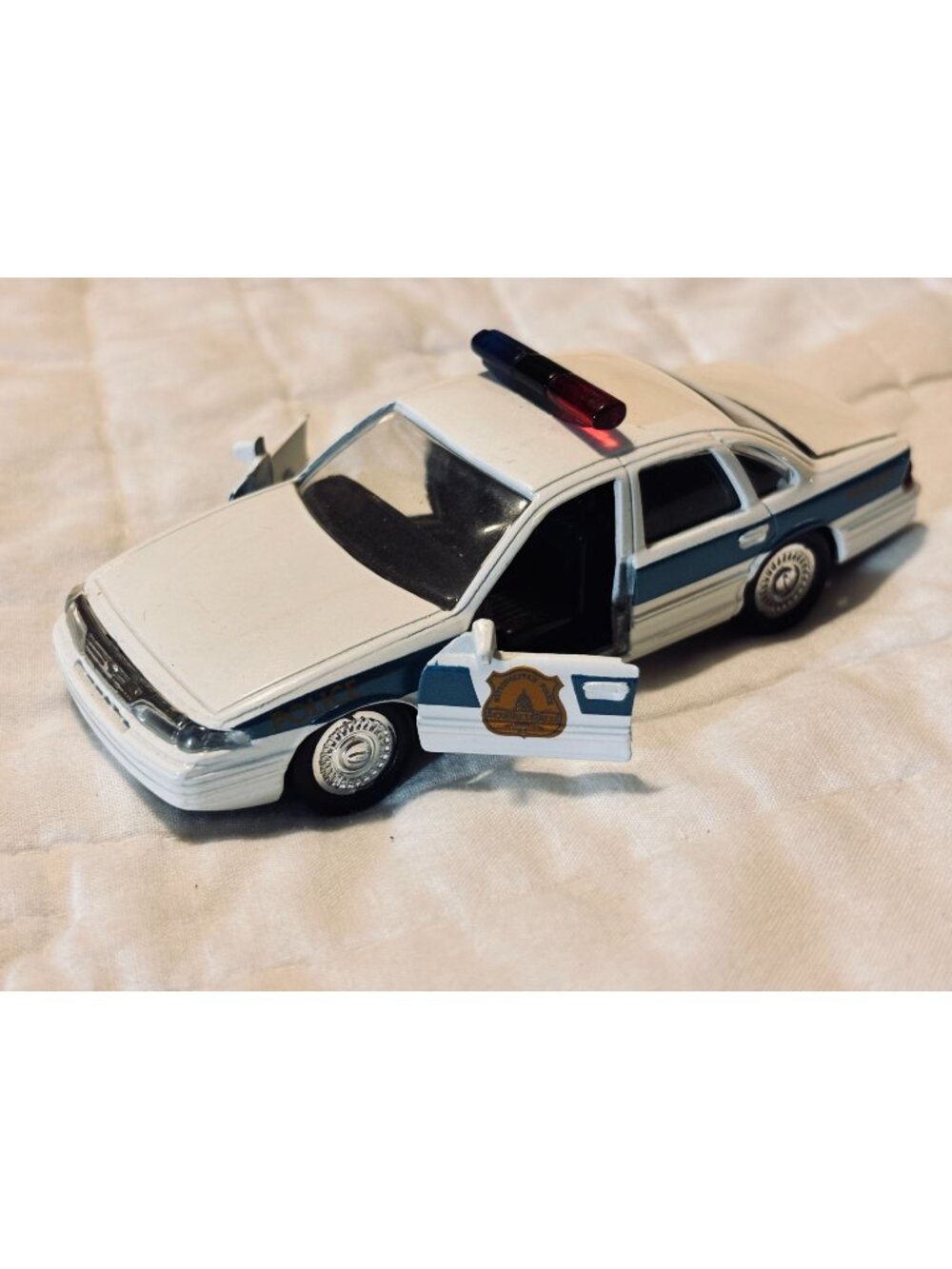 Road Champs 1994 Crown Victoria Metropolitan Washington DC Diecast Police Car